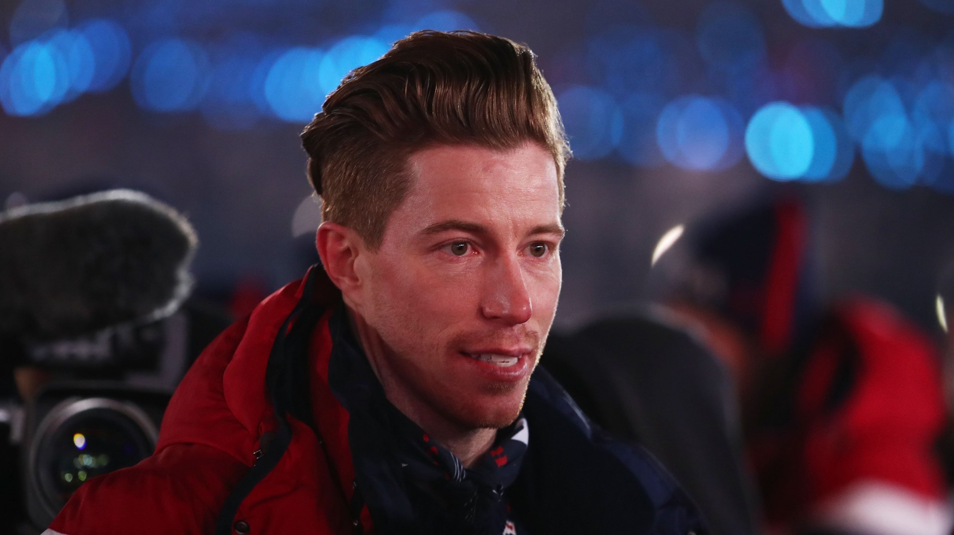 How old is Shaun White?